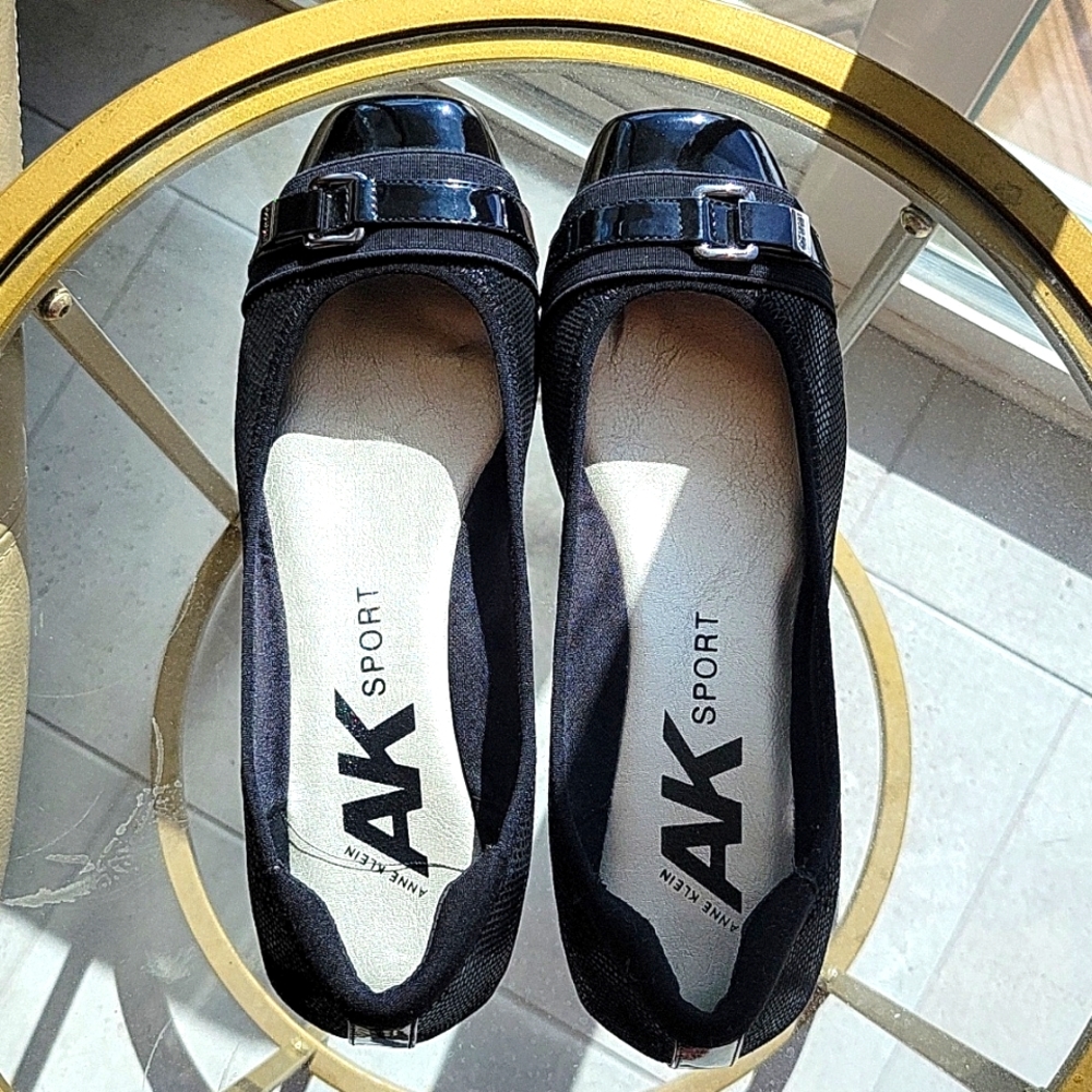 Ann Klein Sport flats